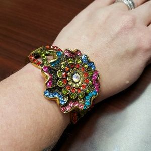 Multi colored metal bracelet